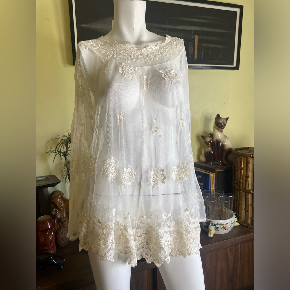 Ladies lace Floral boho shabby chic beach poolside vacation blouse tunic coverup - Picture 3 of 7